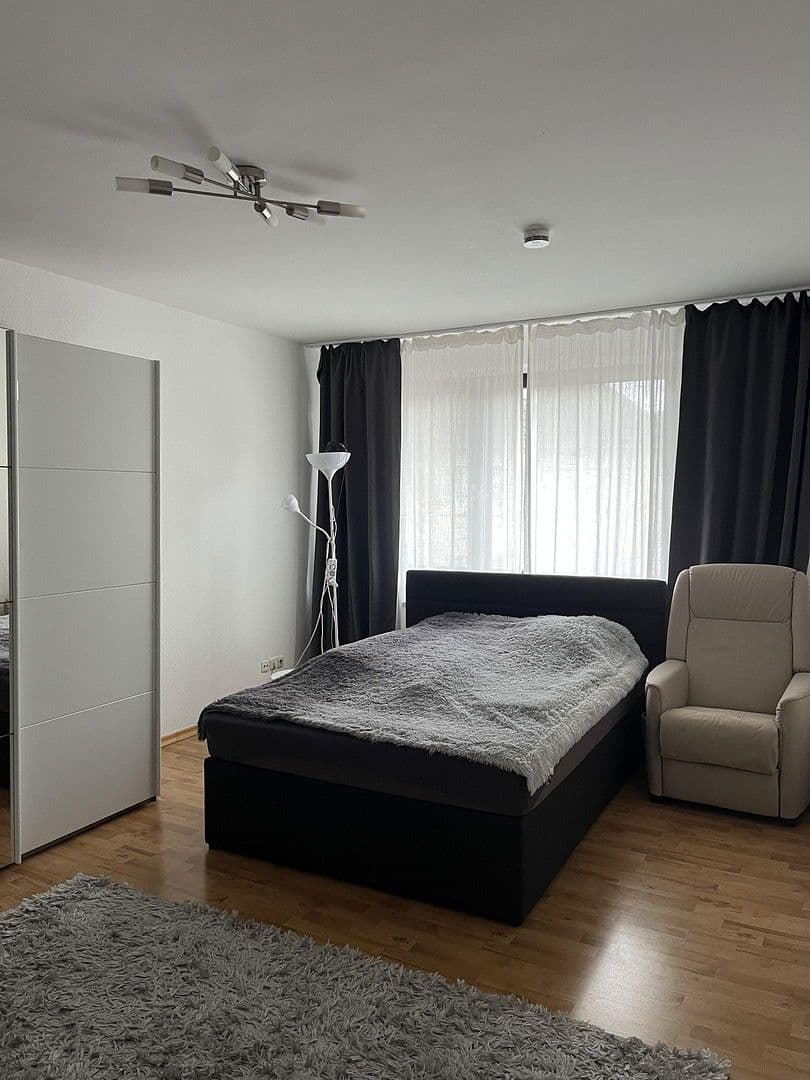 Pronájem bytu 2+1 62 m², Carmerstr. 66, Essen, Severní Porýní-Vestfálsko Pronájem bytu 2+1 62 m², Carmerstr. 66, Essen, Severní Porýní-Vestfálsko