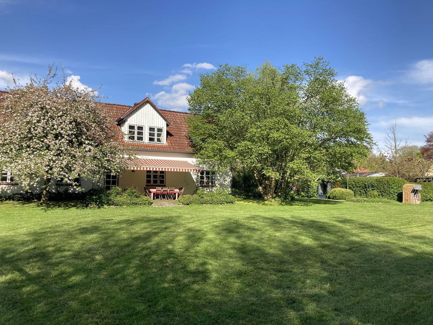 Prodej domu 173 m², pozemek 3.994 m², Eutin, Šlesvicko-Holštýnsko Prodej domu 173 m², pozemek 3.994 m², Eutin, Šlesvicko-Holštýnsko