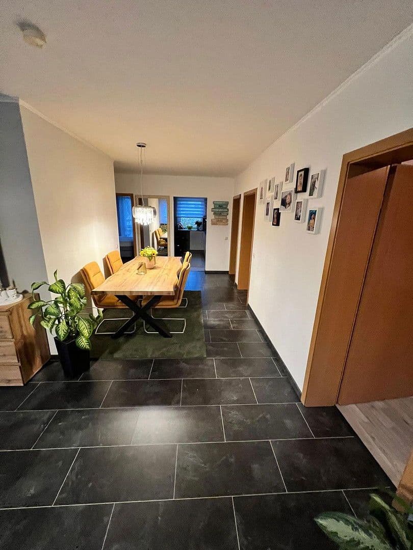 Pronájem bytu 4+1 86 m², Osnabrück-Voxtrup, Dolní Sasko Pronájem bytu 4+1 86 m², Osnabrück-Voxtrup, Dolní Sasko