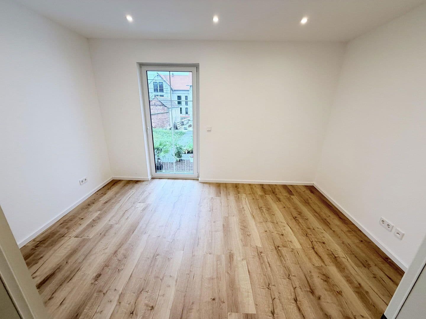 Pronájem domu 145 m², pozemek 30 m², Idstein, Hessen Pronájem domu 145 m², pozemek 30 m², Idstein, Hessen