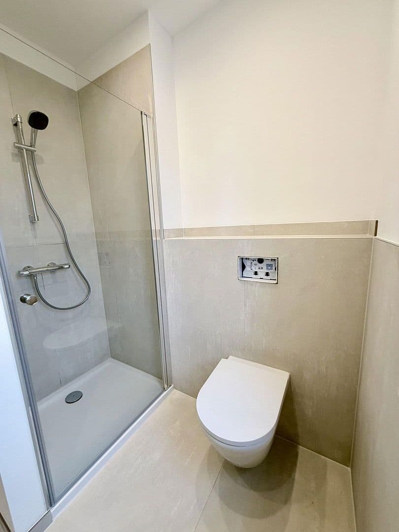 Pronájem domu 145 m², pozemek 30 m², Idstein, Hessen Pronájem domu 145 m², pozemek 30 m², Idstein, Hessen