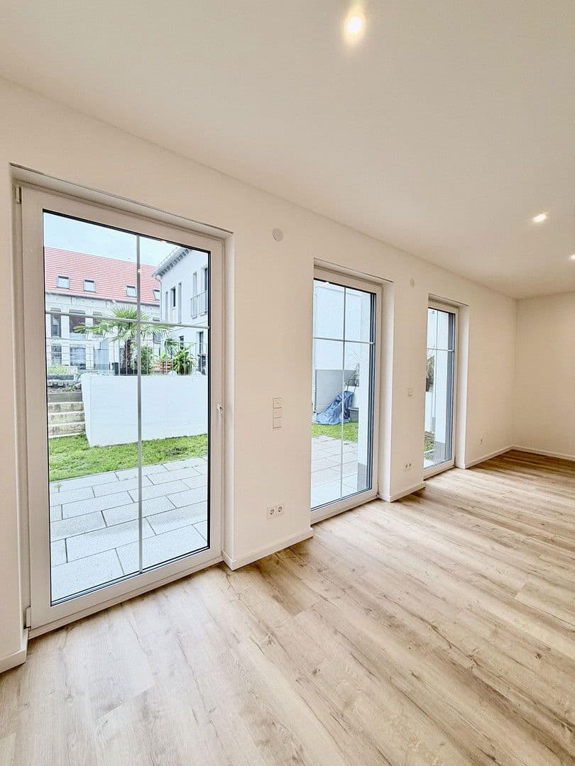 Pronájem domu 145 m², pozemek 30 m², Idstein, Hessen Pronájem domu 145 m², pozemek 30 m², Idstein, Hessen