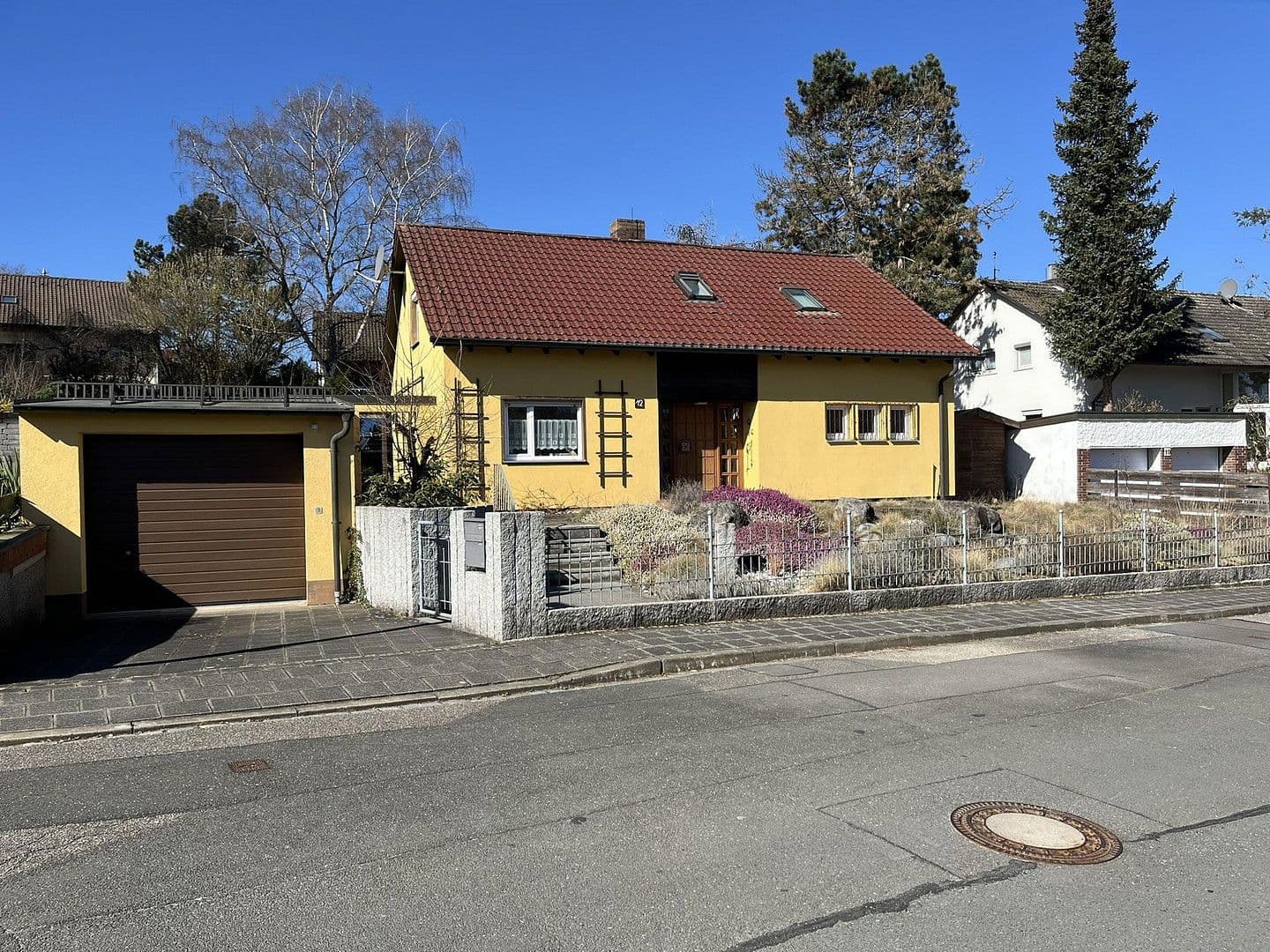 Prodej domu 121 m², pozemek 824 m², Sandleithe 12, Fürth, Bavorsko Prodej domu 121 m², pozemek 824 m², Sandleithe 12, Fürth, Bavorsko