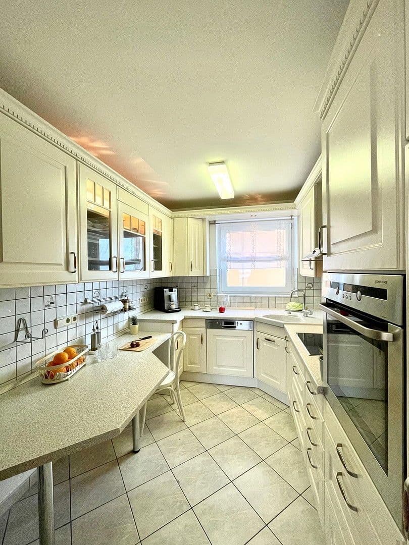 Prodej bytu 5+1 130 m², Bietigheim-Bissingen, Bádensko-Württembersko Prodej bytu 5+1 130 m², Bietigheim-Bissingen, Bádensko-Württembersko