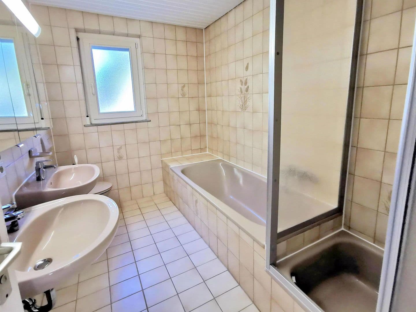 Pronájem bytu 3+1 65 m², Tübingen, Bádensko-Württembersko Pronájem bytu 3+1 65 m², Tübingen, Bádensko-Württembersko