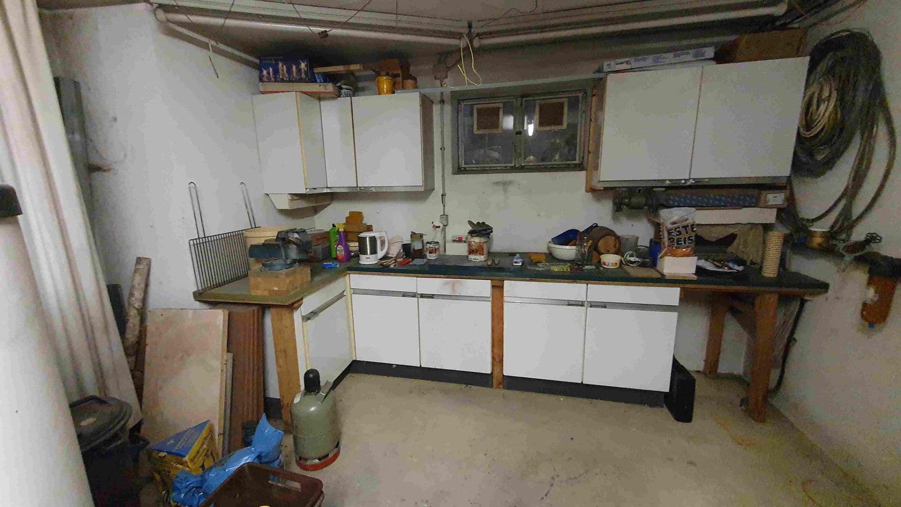 Prodej domu 199 m², pozemek 984 m², Langenlonsheim, Porýní-Falc Prodej domu 199 m², pozemek 984 m², Langenlonsheim, Porýní-Falc