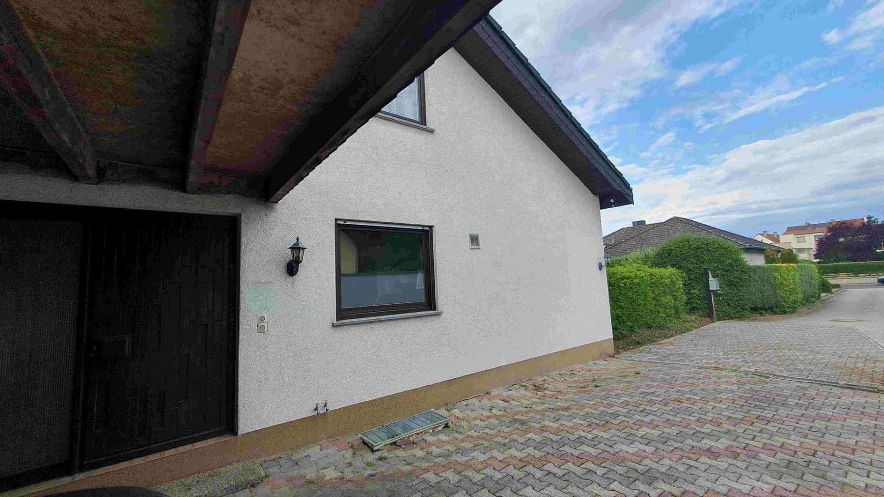 Prodej domu 199 m², pozemek 984 m², Langenlonsheim, Porýní-Falc Prodej domu 199 m², pozemek 984 m², Langenlonsheim, Porýní-Falc