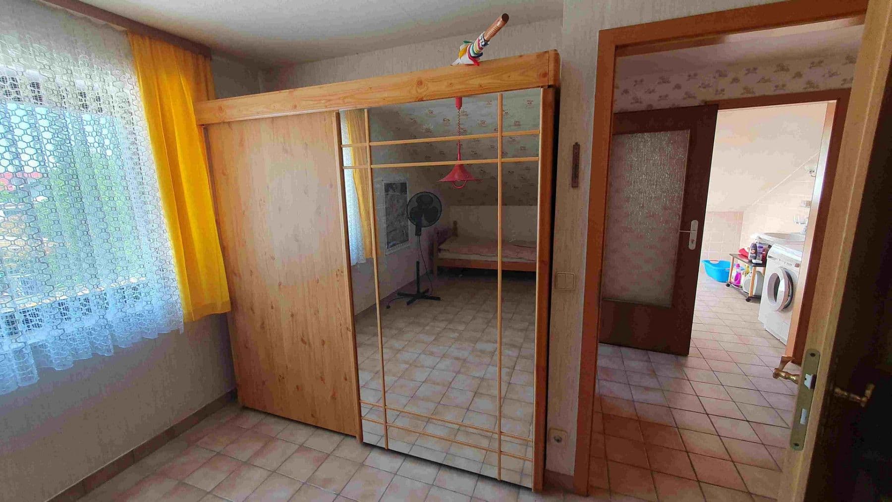 Prodej domu 199 m², pozemek 984 m², Langenlonsheim, Porýní-Falc Prodej domu 199 m², pozemek 984 m², Langenlonsheim, Porýní-Falc