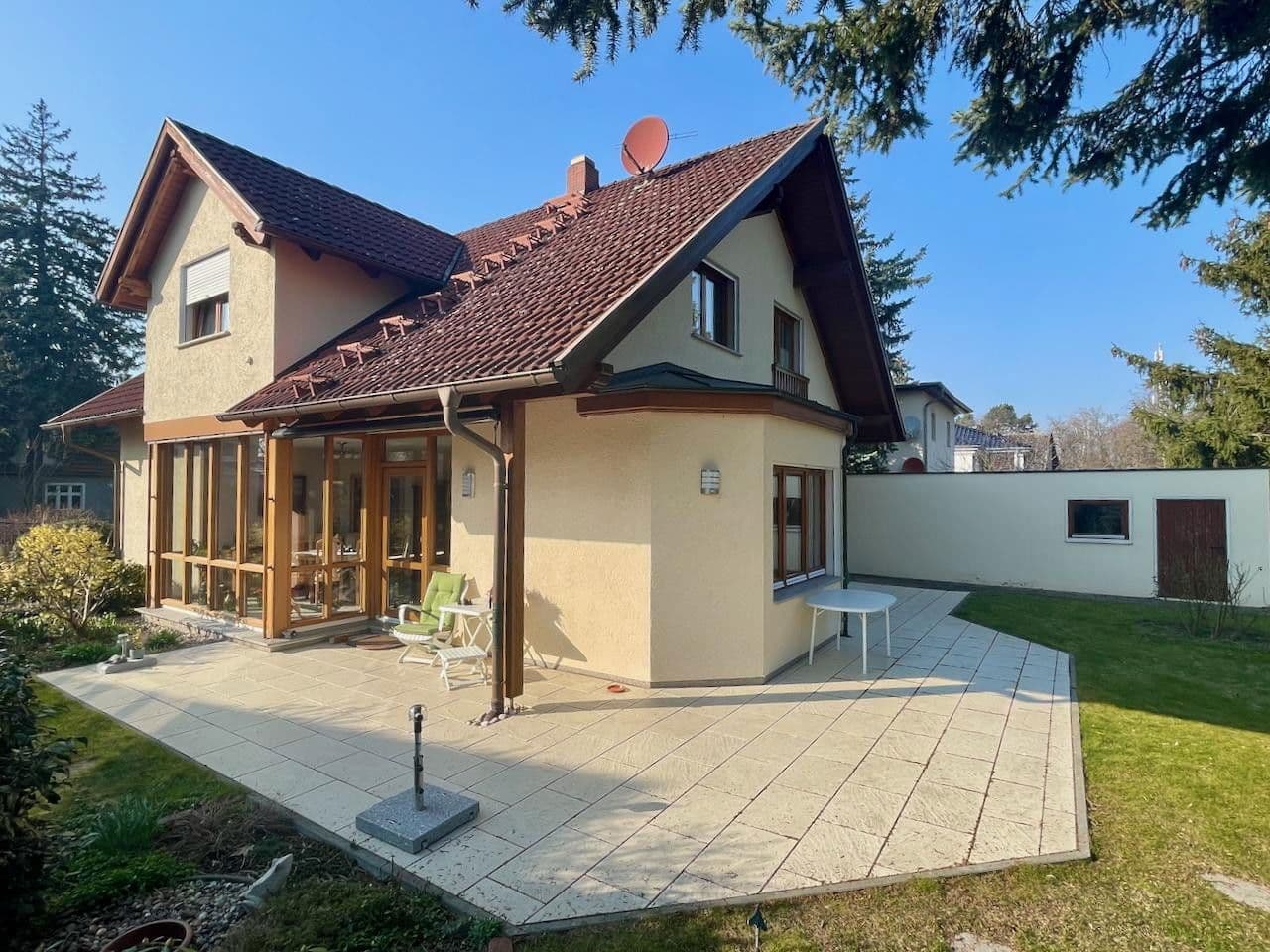 Prodej domu 169 m², pozemek 758 m², Glienicke/Nordbahn, Braniborsko Prodej domu 169 m², pozemek 758 m², Glienicke/Nordbahn, Braniborsko