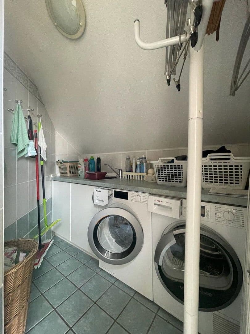 Prodej domu 169 m², pozemek 758 m², Glienicke/Nordbahn, Braniborsko Prodej domu 169 m², pozemek 758 m², Glienicke/Nordbahn, Braniborsko