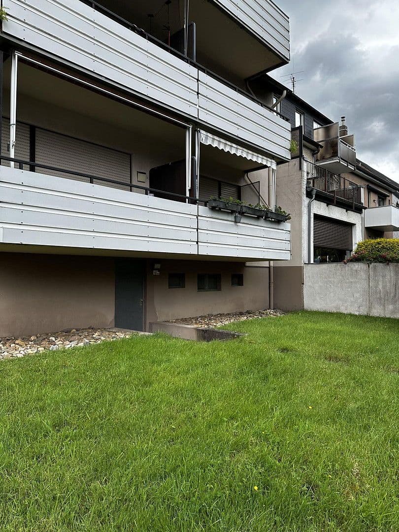 Prodej bytu 4+kk 115 m², Oberhausen, Severní Porýní-Vestfálsko Prodej bytu 4+kk 115 m², Oberhausen, Severní Porýní-Vestfálsko