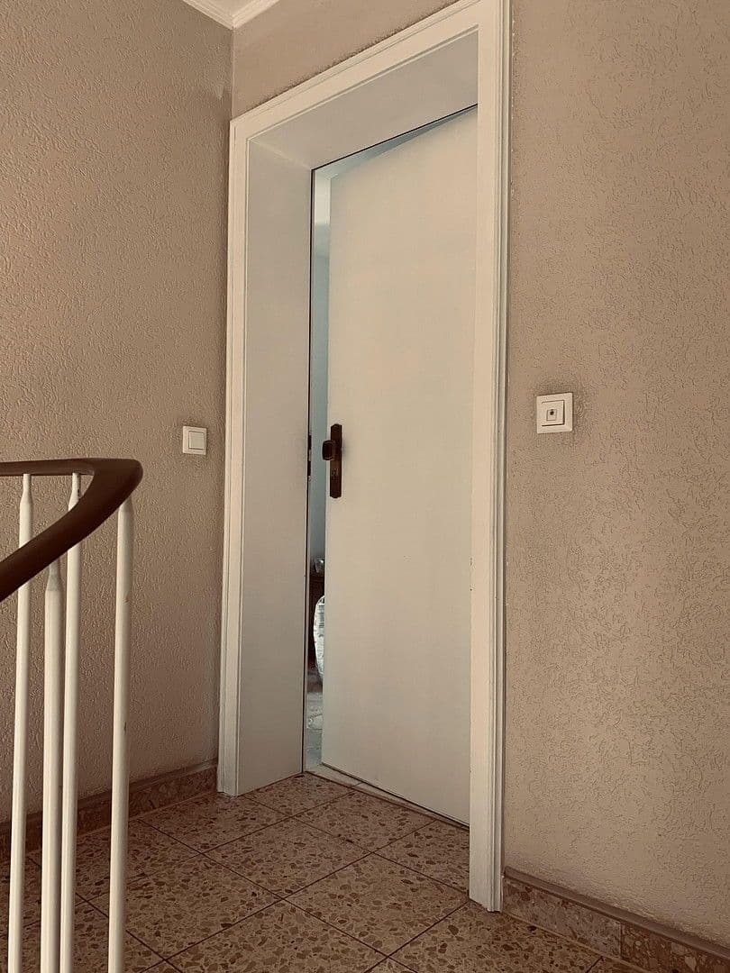 Prodej bytu 4+kk 115 m², Oberhausen, Severní Porýní-Vestfálsko Prodej bytu 4+kk 115 m², Oberhausen, Severní Porýní-Vestfálsko