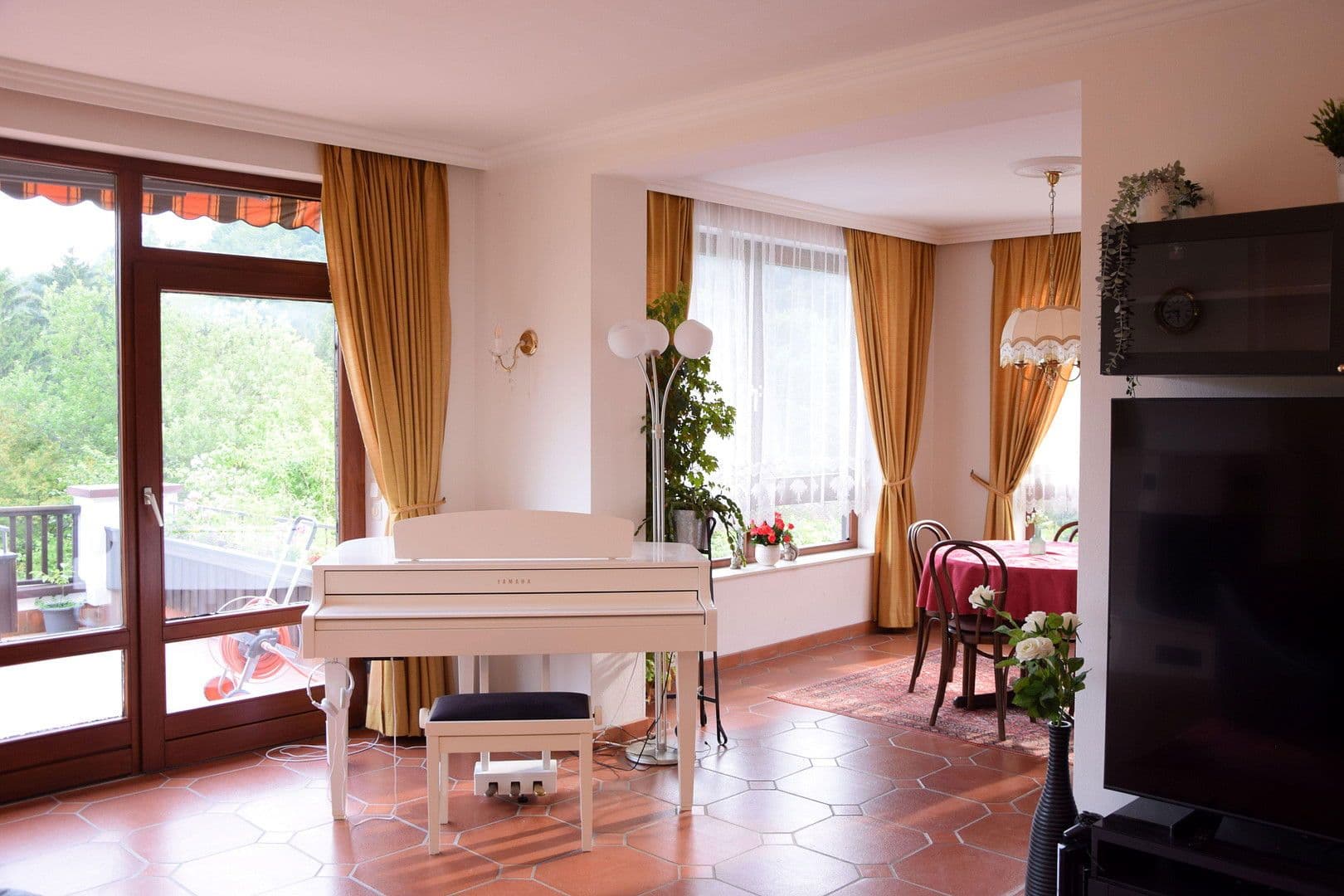 Prodej domu 250 m², pozemek 1.113 m², Niederwaldstraße 22, Eichgraben, Dolní Rakousko Prodej domu 250 m², pozemek 1.113 m², Niederwaldstraße 22, Eichgraben, Dolní Rakousko