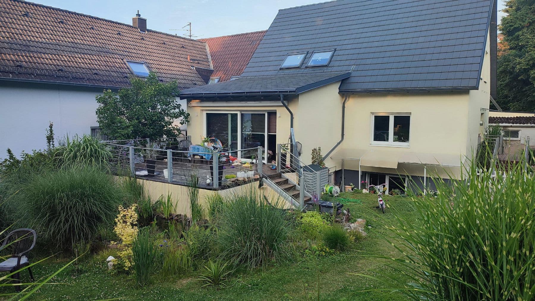 Prodej domu 185 m², pozemek 996 m², Kaiserslautern, Porýní-Falc Prodej domu 185 m², pozemek 996 m², Kaiserslautern, Porýní-Falc