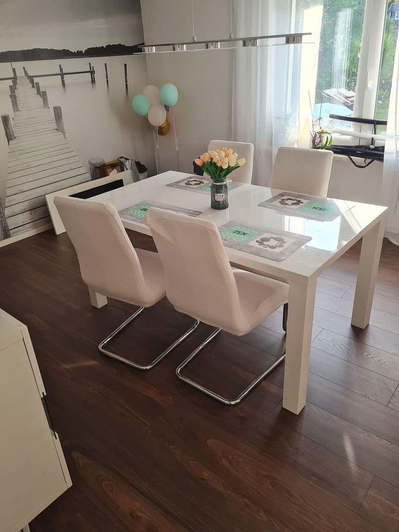 Prodej domu 185 m², pozemek 996 m², Kaiserslautern, Porýní-Falc Prodej domu 185 m², pozemek 996 m², Kaiserslautern, Porýní-Falc