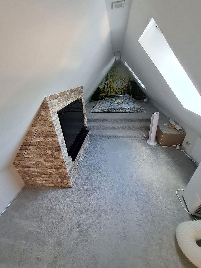 Prodej domu 185 m², pozemek 996 m², Kaiserslautern, Porýní-Falc Prodej domu 185 m², pozemek 996 m², Kaiserslautern, Porýní-Falc