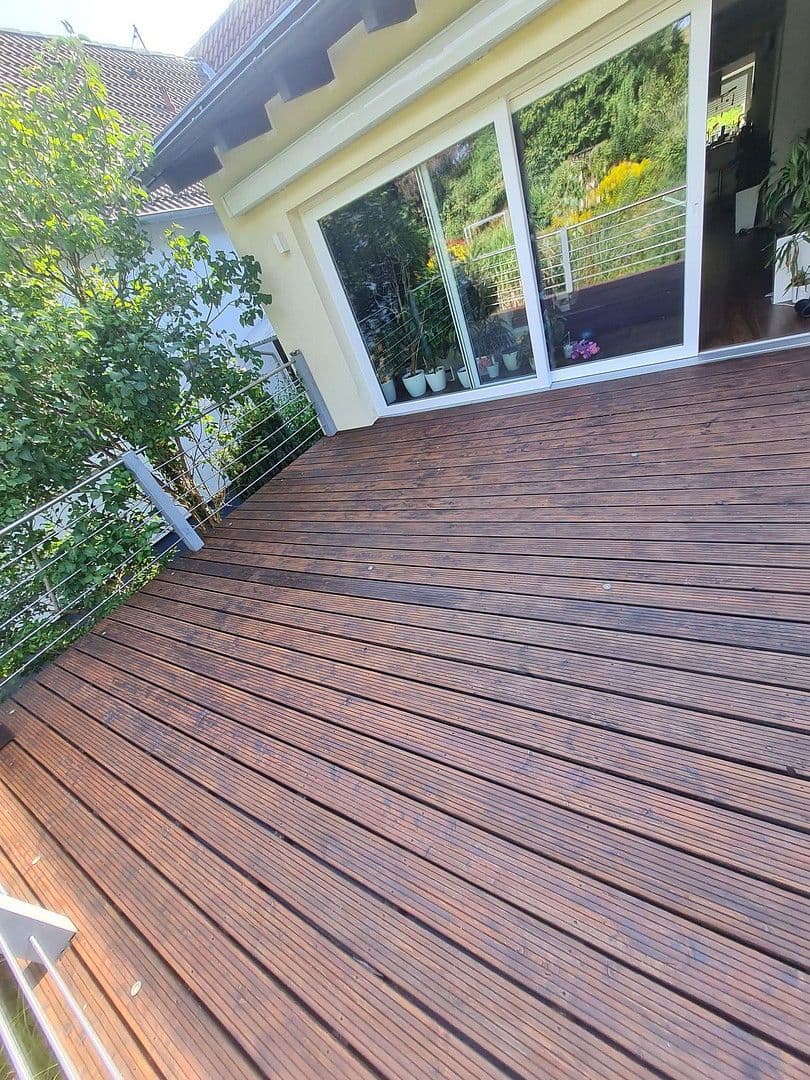 Prodej domu 185 m², pozemek 996 m², Kaiserslautern, Porýní-Falc Prodej domu 185 m², pozemek 996 m², Kaiserslautern, Porýní-Falc