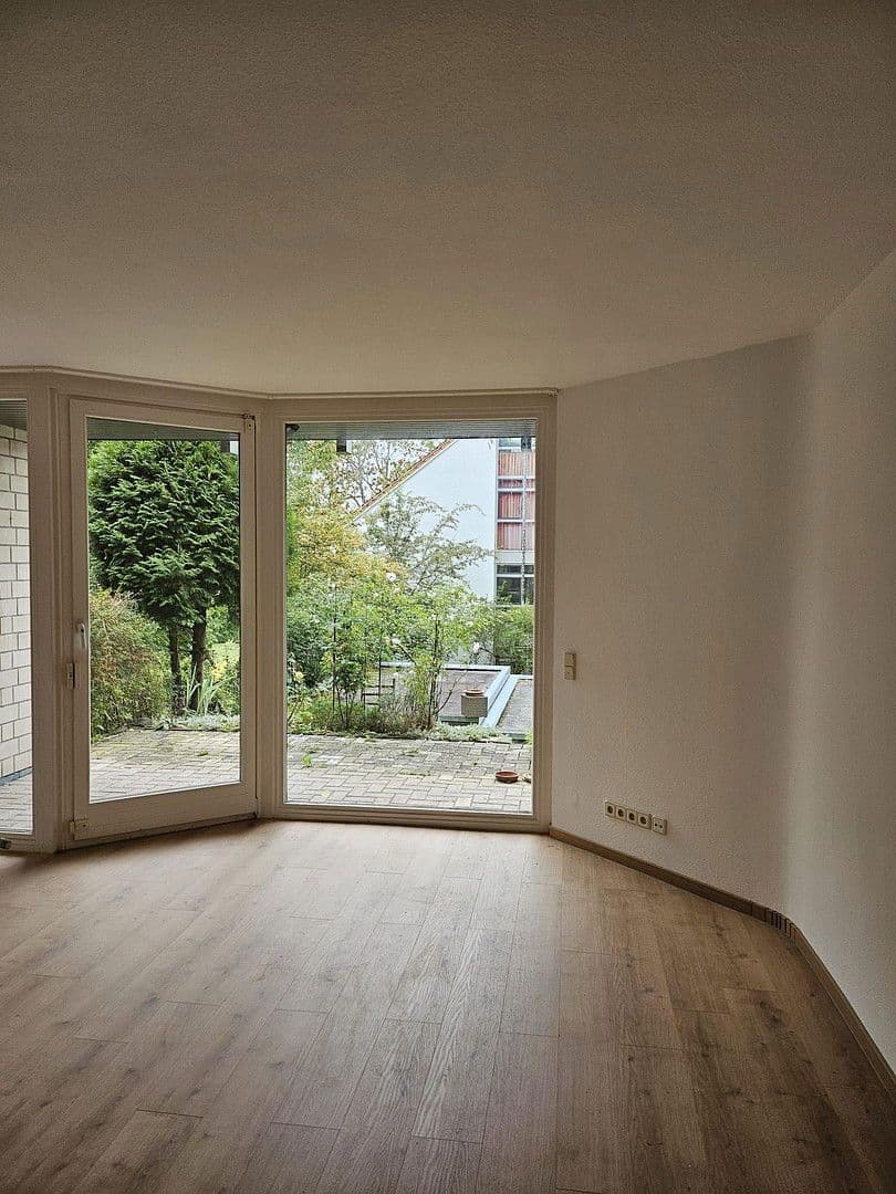 Pronájem bytu 3+1 92 m², Ampferweg 1, Göttingen, Dolní Sasko Pronájem bytu 3+1 92 m², Ampferweg 1, Göttingen, Dolní Sasko