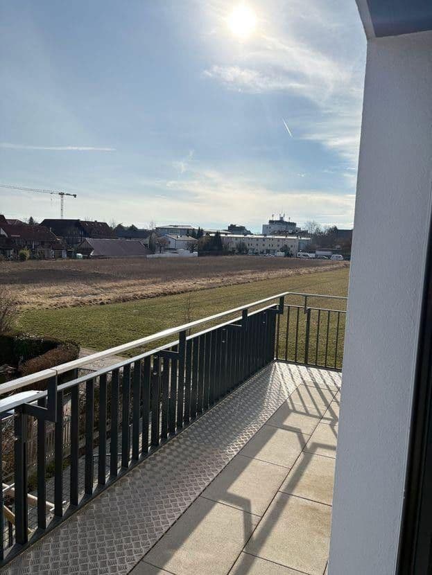 Pronájem bytu 2+1 88 m², Dorfstraße 13a, Germering, Bavorsko Pronájem bytu 2+1 88 m², Dorfstraße 13a, Germering, Bavorsko