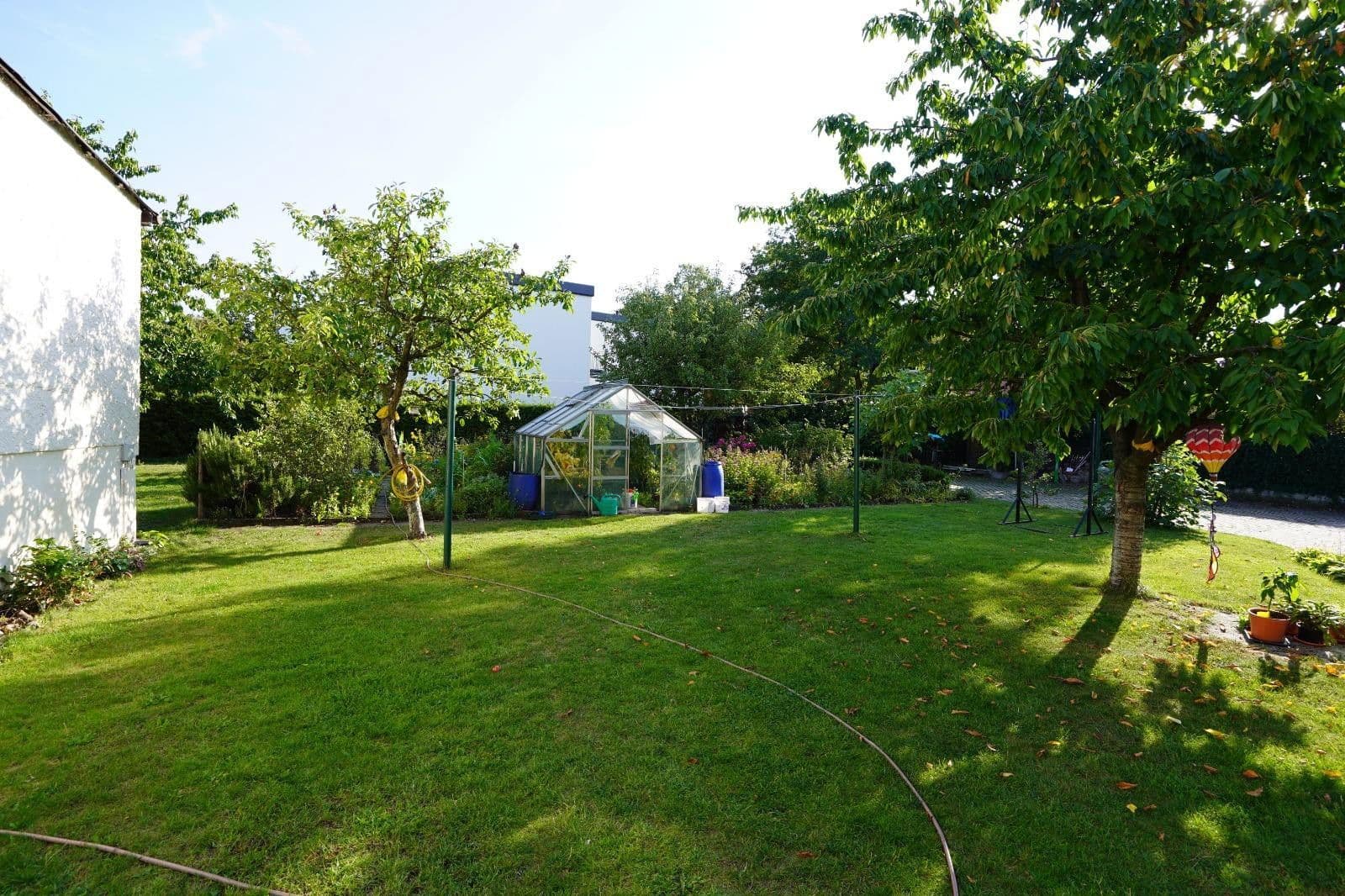 Prodej domu 174 m², pozemek 1.787 m², Alte Heerstraße 25, Wesendorf, Dolní Sasko Prodej domu 174 m², pozemek 1.787 m², Alte Heerstraße 25, Wesendorf, Dolní Sasko