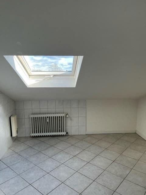 Pronájem bytu 2+1 80 m², Röthgener Str. 16, Eschweiler, Severní Porýní-Vestfálsko Pronájem bytu 2+1 80 m², Röthgener Str. 16, Eschweiler, Severní Porýní-Vestfálsko