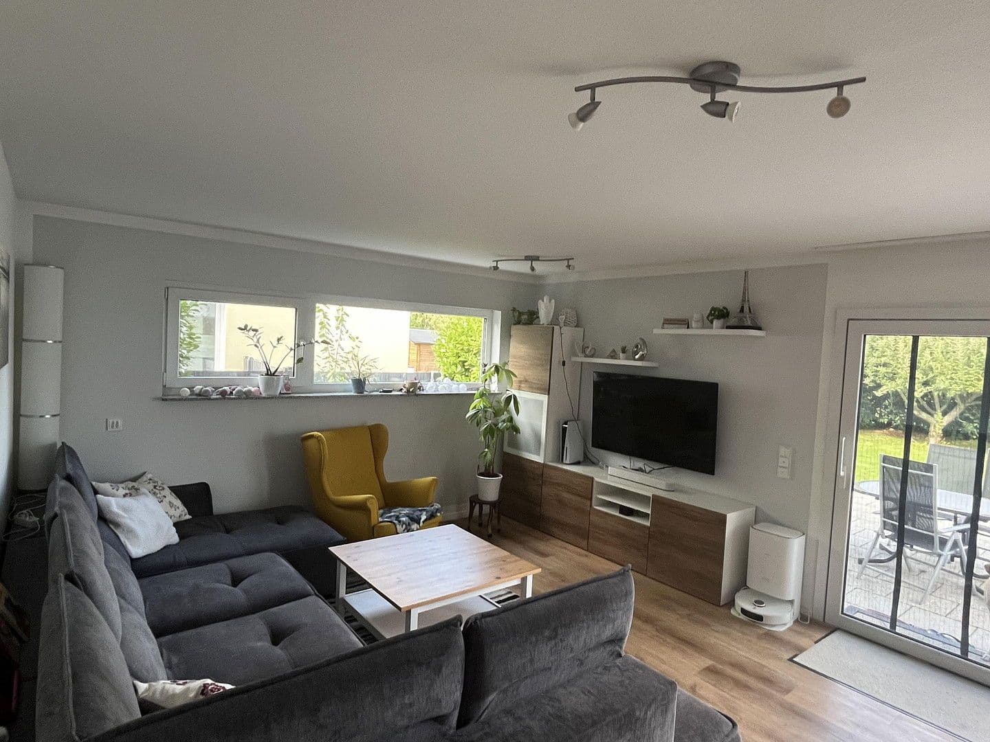 Prodej domu 126 m², pozemek 514 m², Bürstadt, Hessen Prodej domu 126 m², pozemek 514 m², Bürstadt, Hessen