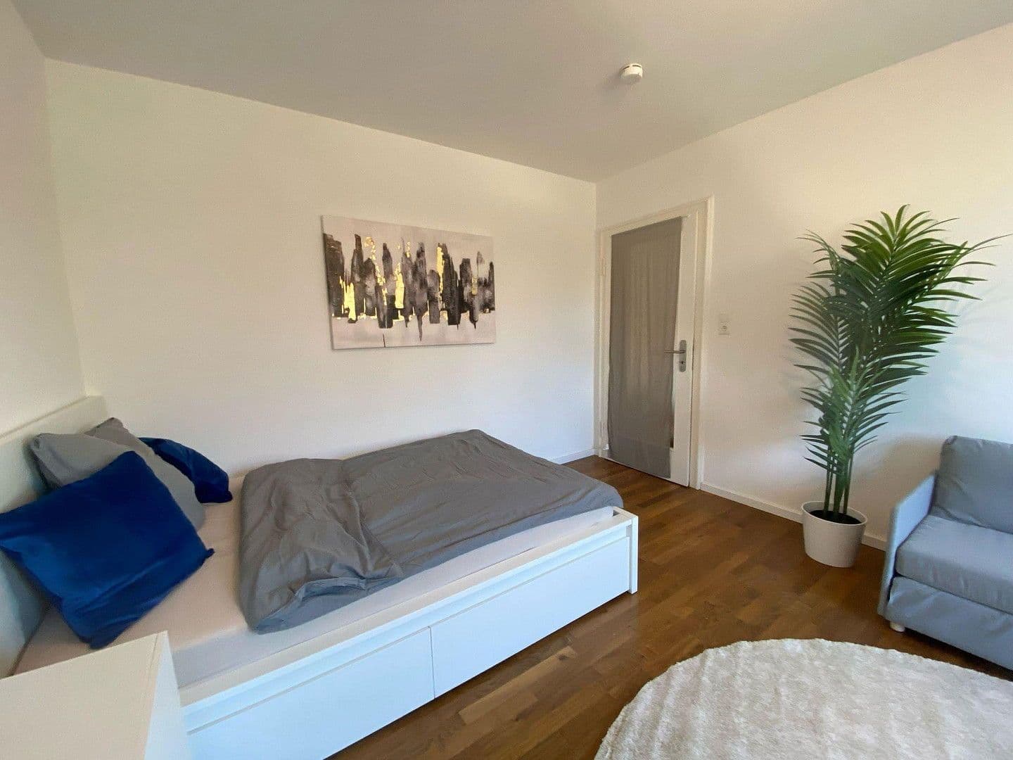 Pronájem bytu 4+1 89 m², Tristanstraße 3, Germering, Bavorsko Pronájem bytu 4+1 89 m², Tristanstraße 3, Germering, Bavorsko