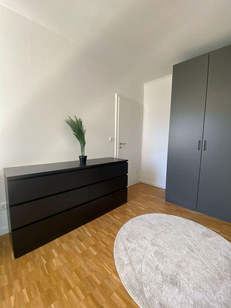 Pronájem bytu 4+1 89 m², Tristanstraße 3, Germering, Bavorsko Pronájem bytu 4+1 89 m², Tristanstraße 3, Germering, Bavorsko