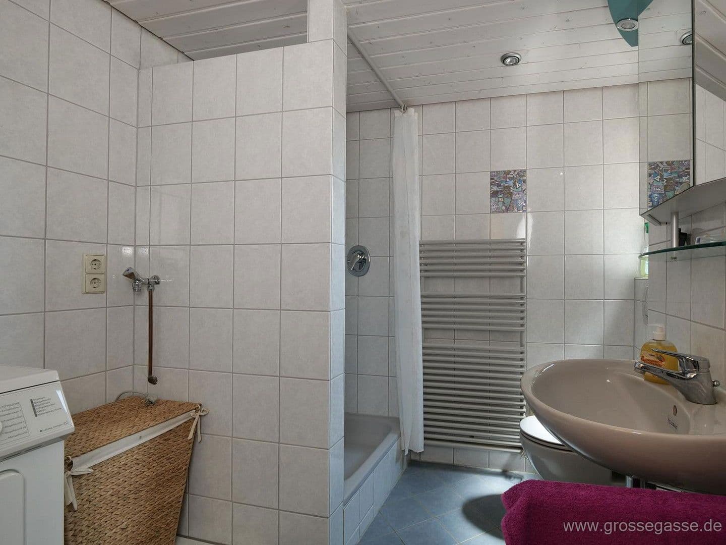 Prodej domu 179 m², pozemek 133 m², Schönaich, Bádensko-Württembersko Prodej domu 179 m², pozemek 133 m², Schönaich, Bádensko-Württembersko