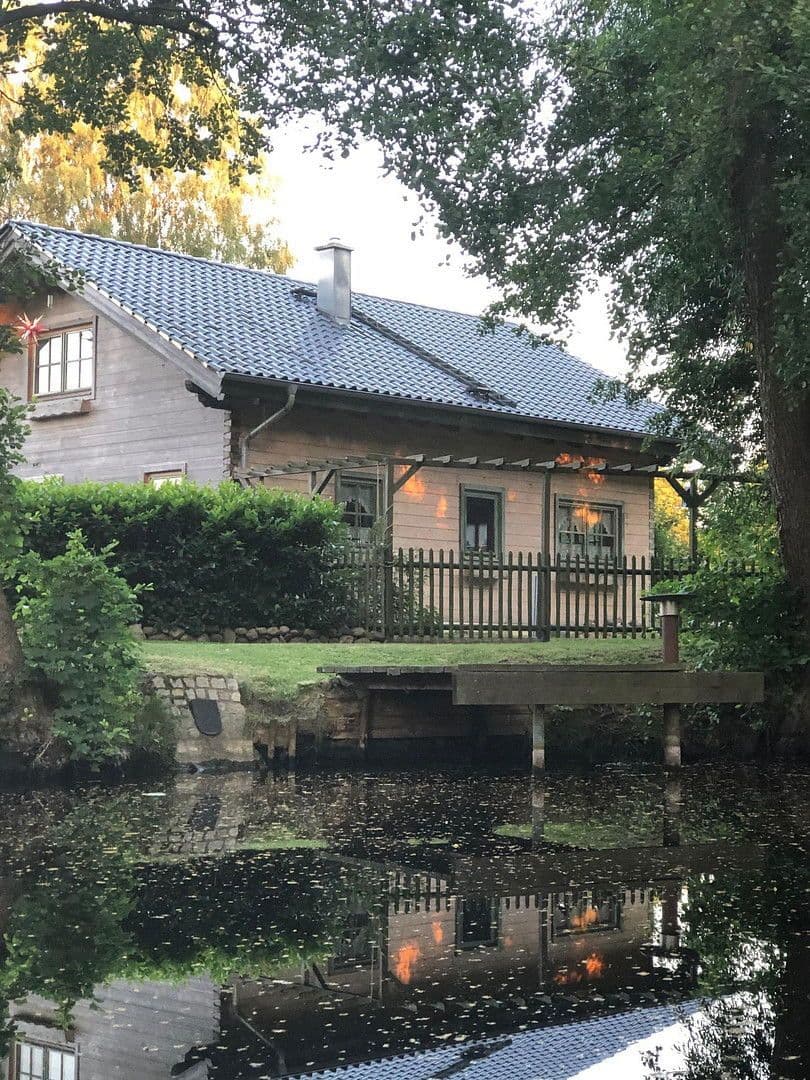 Prodej domu 128 m², pozemek 840 m², Weidenweg 25b, Birkenwerder, Braniborsko Prodej domu 128 m², pozemek 840 m², Weidenweg 25b, Birkenwerder, Braniborsko