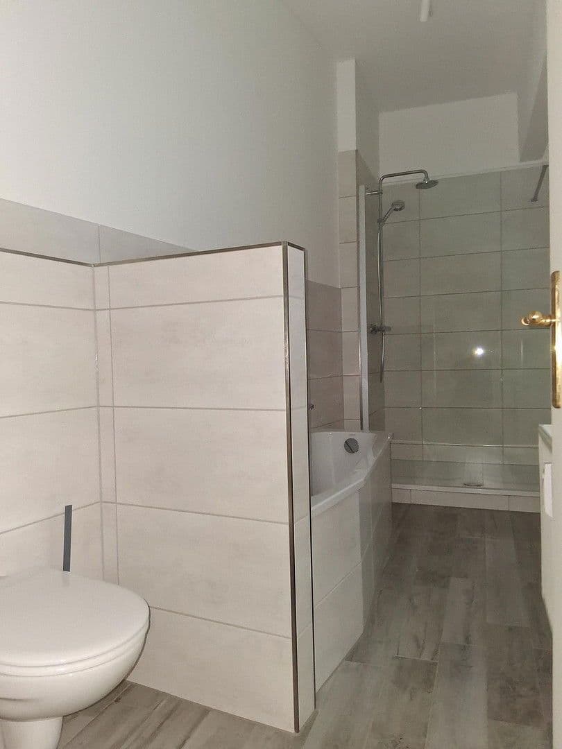 Pronájem bytu 4+1 140 m², Gera, Durynsko Pronájem bytu 4+1 140 m², Gera, Durynsko