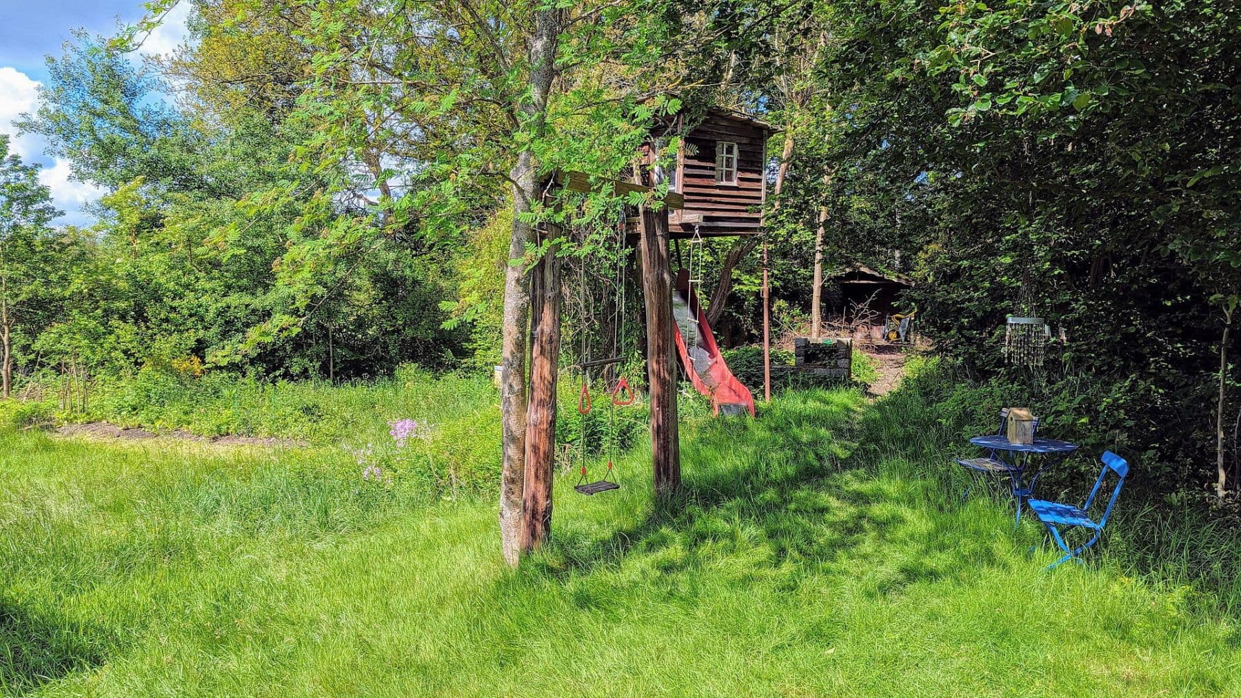 Prodej domu 330 m², pozemek 3.076 m², Daimlerstr. 14, Taunusstein, Hessen Prodej domu 330 m², pozemek 3.076 m², Daimlerstr. 14, Taunusstein, Hessen