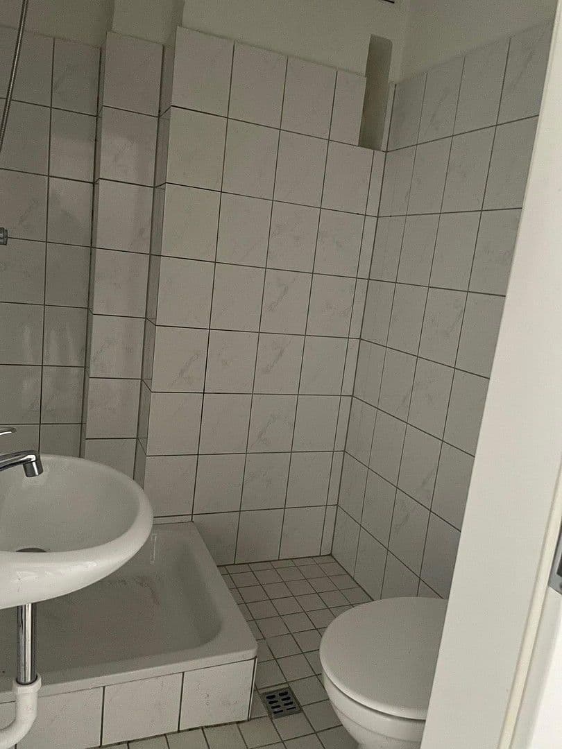 Pronájem bytu 2+1 45 m², Alsenstr. 47, Wuppertal, Severní Porýní-Vestfálsko Pronájem bytu 2+1 45 m², Alsenstr. 47, Wuppertal, Severní Porýní-Vestfálsko