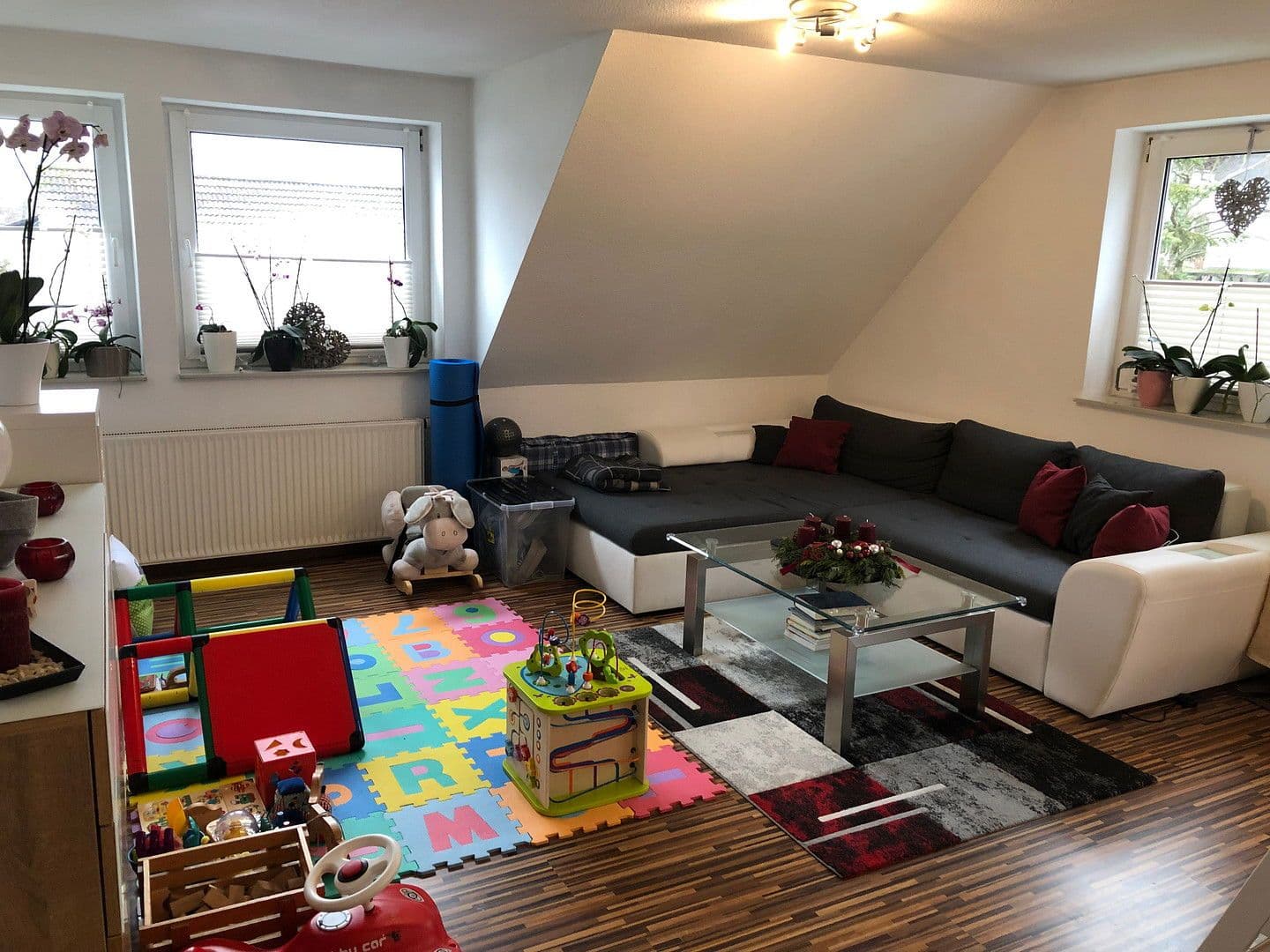 Pronájem bytu 3+1 82 m², Zitzenbachstrasse 47, Kreuztal, Severní Porýní-Vestfálsko Pronájem bytu 3+1 82 m², Zitzenbachstrasse 47, Kreuztal, Severní Porýní-Vestfálsko