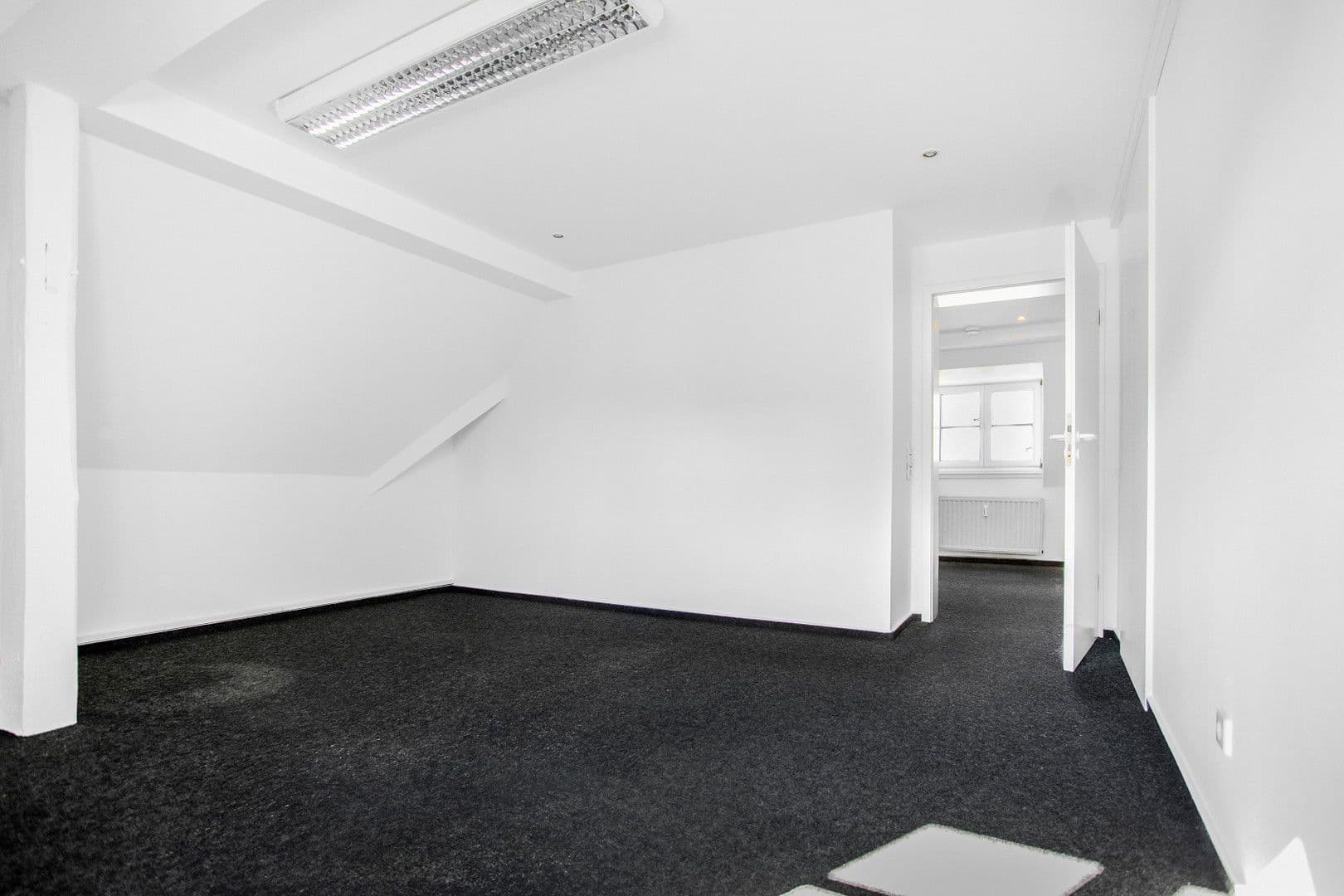 Pronájem kanceláře 41 m², Robert-Heuser-Str. 15, Köln, Severní Porýní-Vestfálsko Pronájem kanceláře 41 m², Robert-Heuser-Str. 15, Köln, Severní Porýní-Vestfálsko