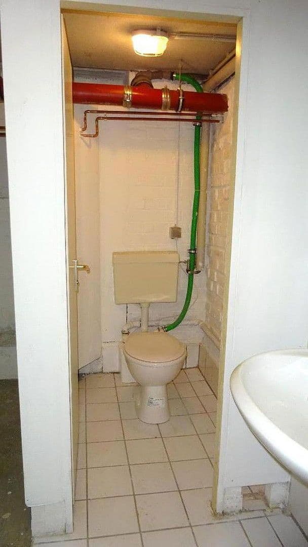 Pronájem nebytového prostoru 65 m², Ringbahnstr. 27, Berlin, Berlín Pronájem nebytového prostoru 65 m², Ringbahnstr. 27, Berlin, Berlín