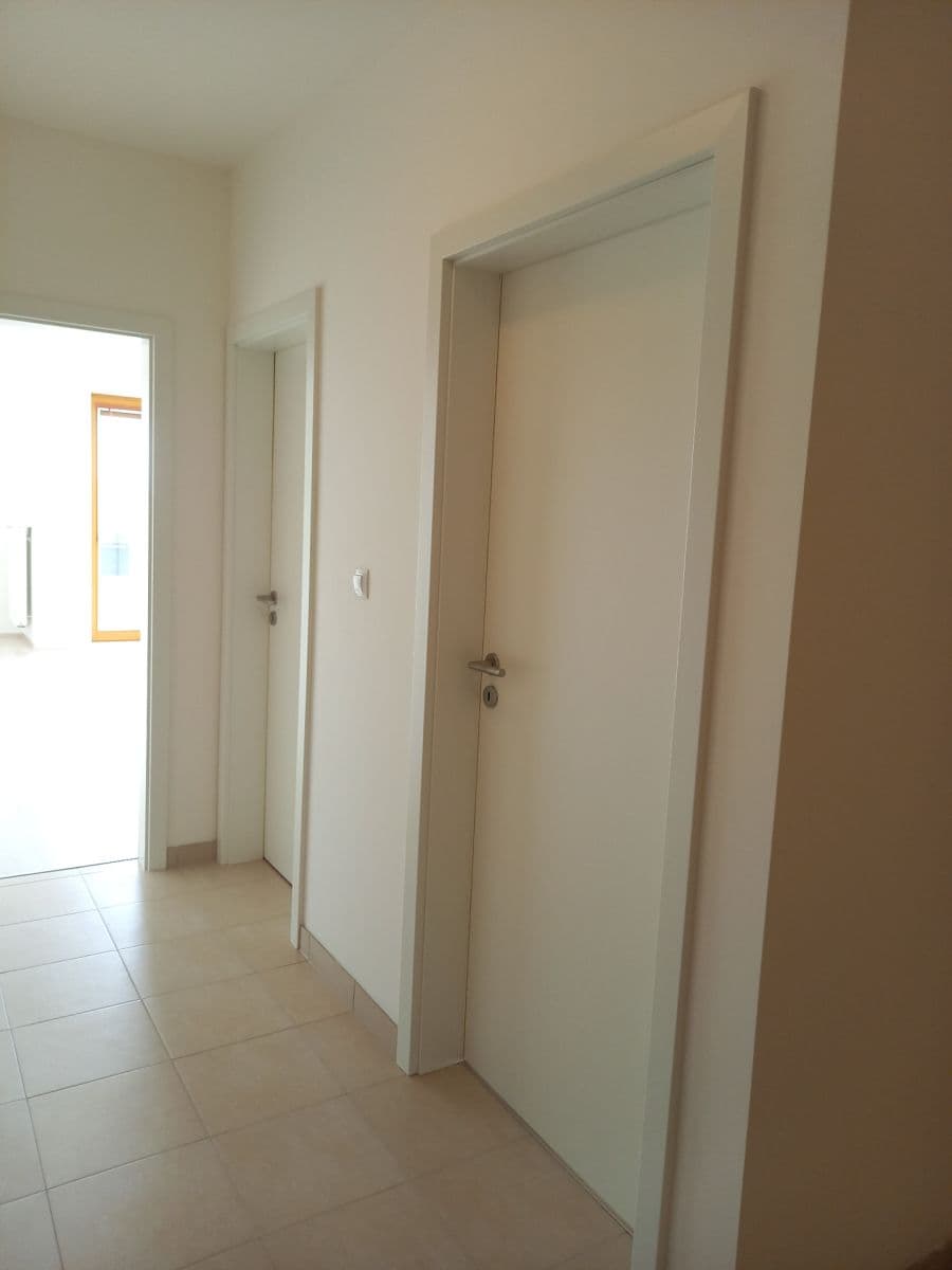 Pronájem bytu 2+kk 60 m², Tovární, Čelákovice, Středočeský kraj Pronájem bytu 2+kk 60 m², Tovární, Čelákovice, Středočeský kraj