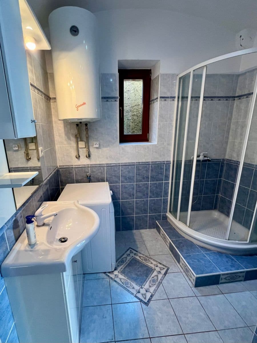 Pronájem bytu 2+kk 41 m², Pražská, Dobřichovice, Středočeský kraj Pronájem bytu 2+kk 41 m², Pražská, Dobřichovice, Středočeský kraj