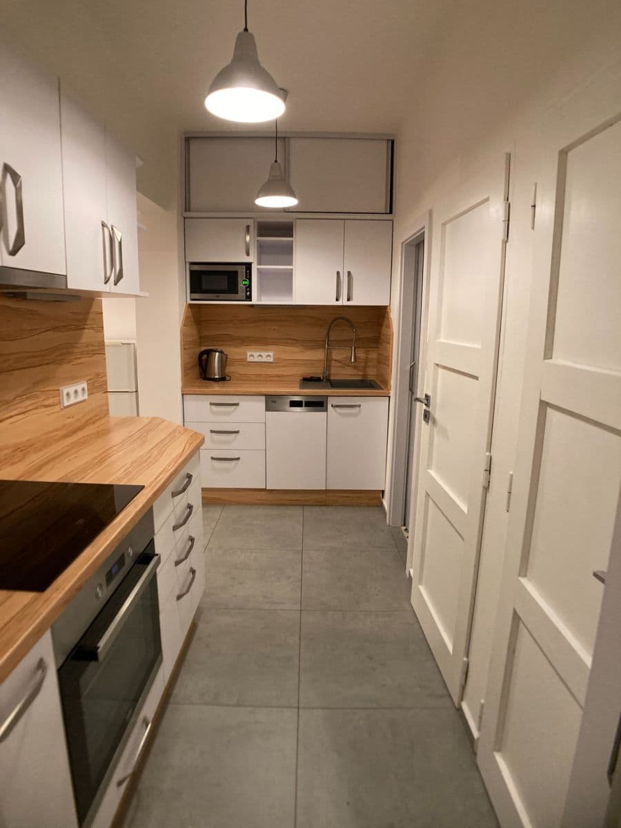 Pronájem bytu 2+kk 42 m², Jakutská, Praha, Praha Pronájem bytu 2+kk 42 m², Jakutská, Praha, Praha