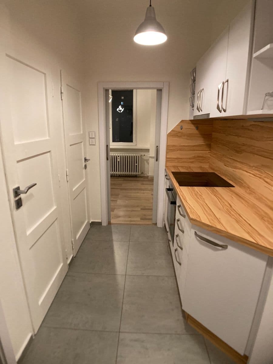 Pronájem bytu 2+kk 42 m², Jakutská, Praha, Praha Pronájem bytu 2+kk 42 m², Jakutská, Praha, Praha