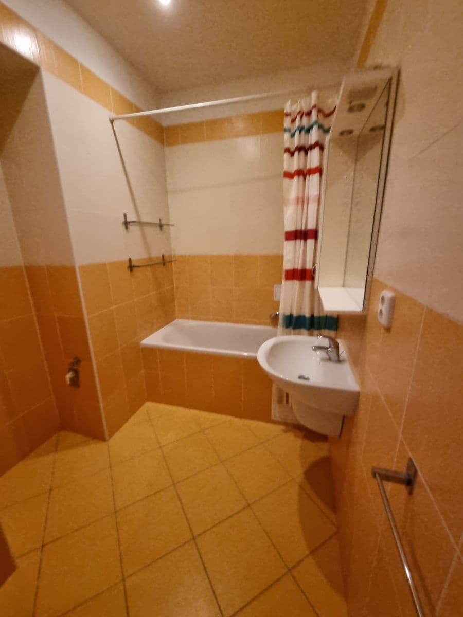 Prodej bytu 3+1 112 m², Přemyslovská, Praha, Praha Prodej bytu 3+1 112 m², Přemyslovská, Praha, Praha