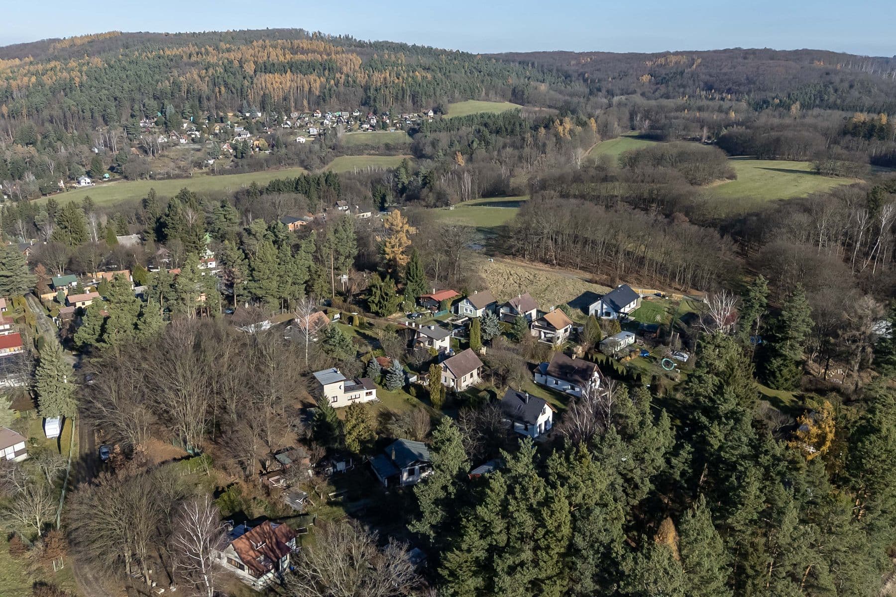 Prodej chaty, chalupy 100 m², pozemek 462 m², Stříbrná Skalice, Středočeský kraj Prodej chaty, chalupy 100 m², pozemek 462 m², Stříbrná Skalice, Středočeský kraj