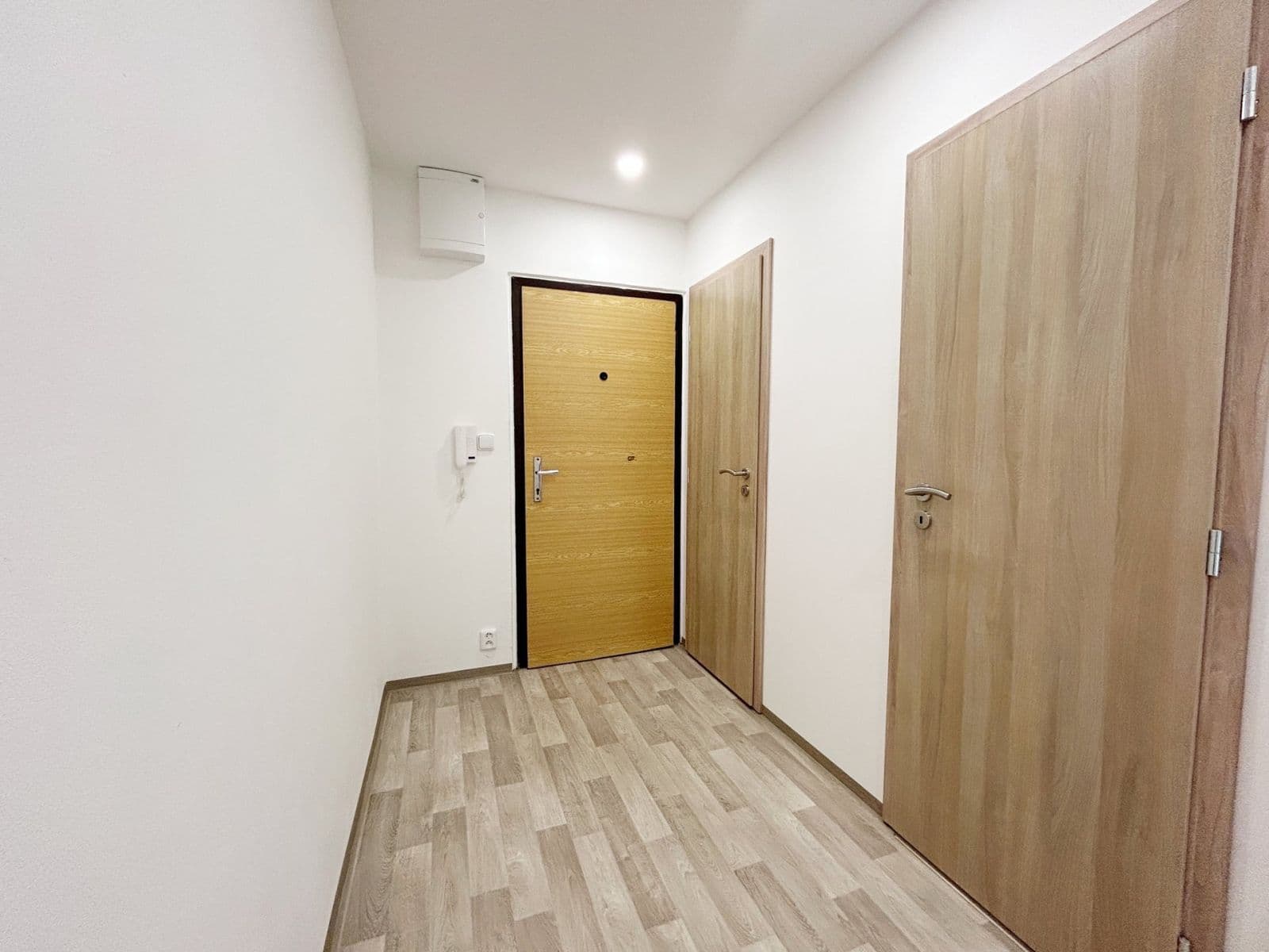 Pronájem bytu 2+kk 45 m², Kpt. Stránského, Praha, Praha Pronájem bytu 2+kk 45 m², Kpt. Stránského, Praha, Praha