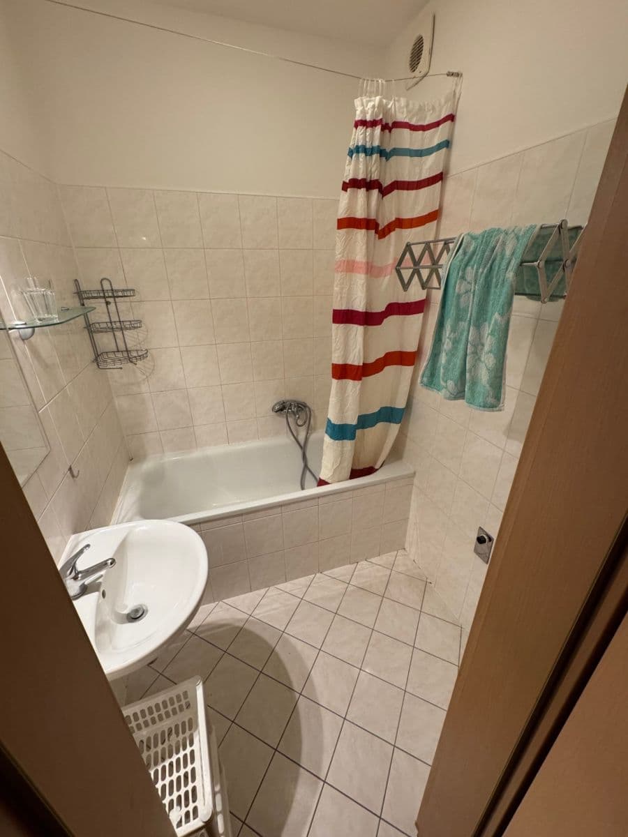 Pronájem bytu 3+1 76 m², Třískalova, Brno, Jihomoravský kraj Pronájem bytu 3+1 76 m², Třískalova, Brno, Jihomoravský kraj