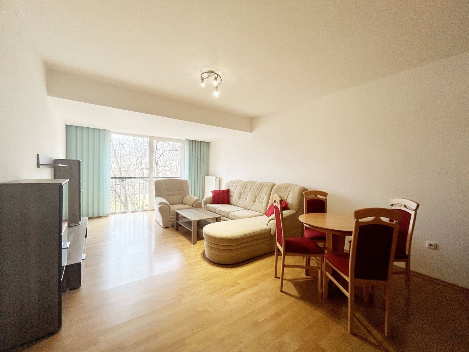 Pronájem bytu 2+kk 76 m², nám. T.G.Masaryka, Poděbrady, Středočeský kraj Pronájem bytu 2+kk 76 m², nám. T.G.Masaryka, Poděbrady, Středočeský kraj