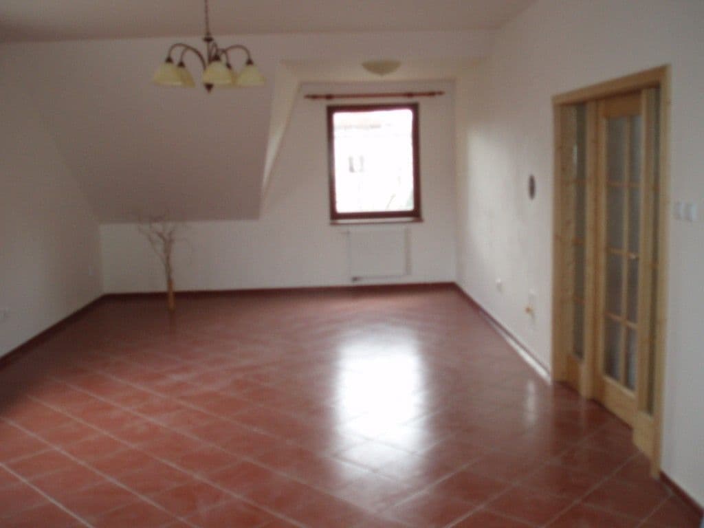 Pronájem bytu 3+kk 96 m², U Kruhárny, Dobřichovice, Středočeský kraj Pronájem bytu 3+kk 96 m², U Kruhárny, Dobřichovice, Středočeský kraj