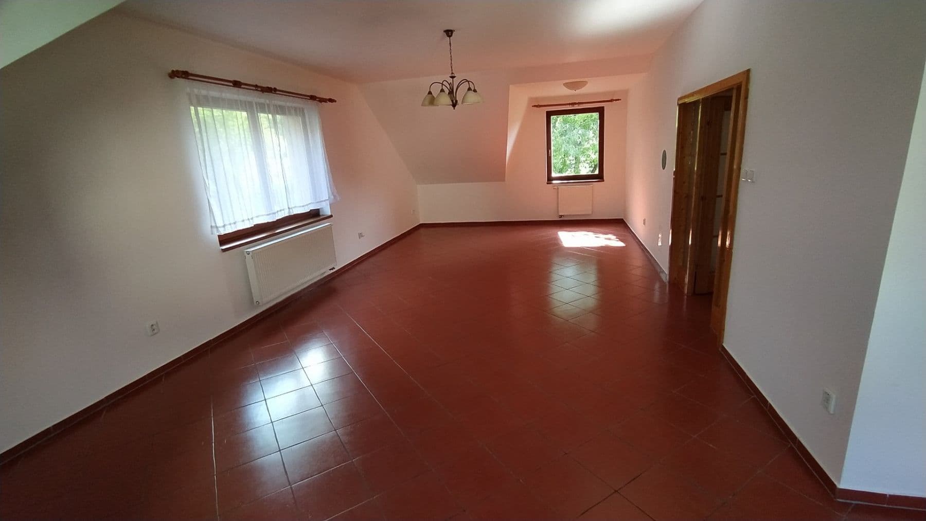 Pronájem bytu 3+kk 96 m², U Kruhárny, Dobřichovice, Středočeský kraj Pronájem bytu 3+kk 96 m², U Kruhárny, Dobřichovice, Středočeský kraj