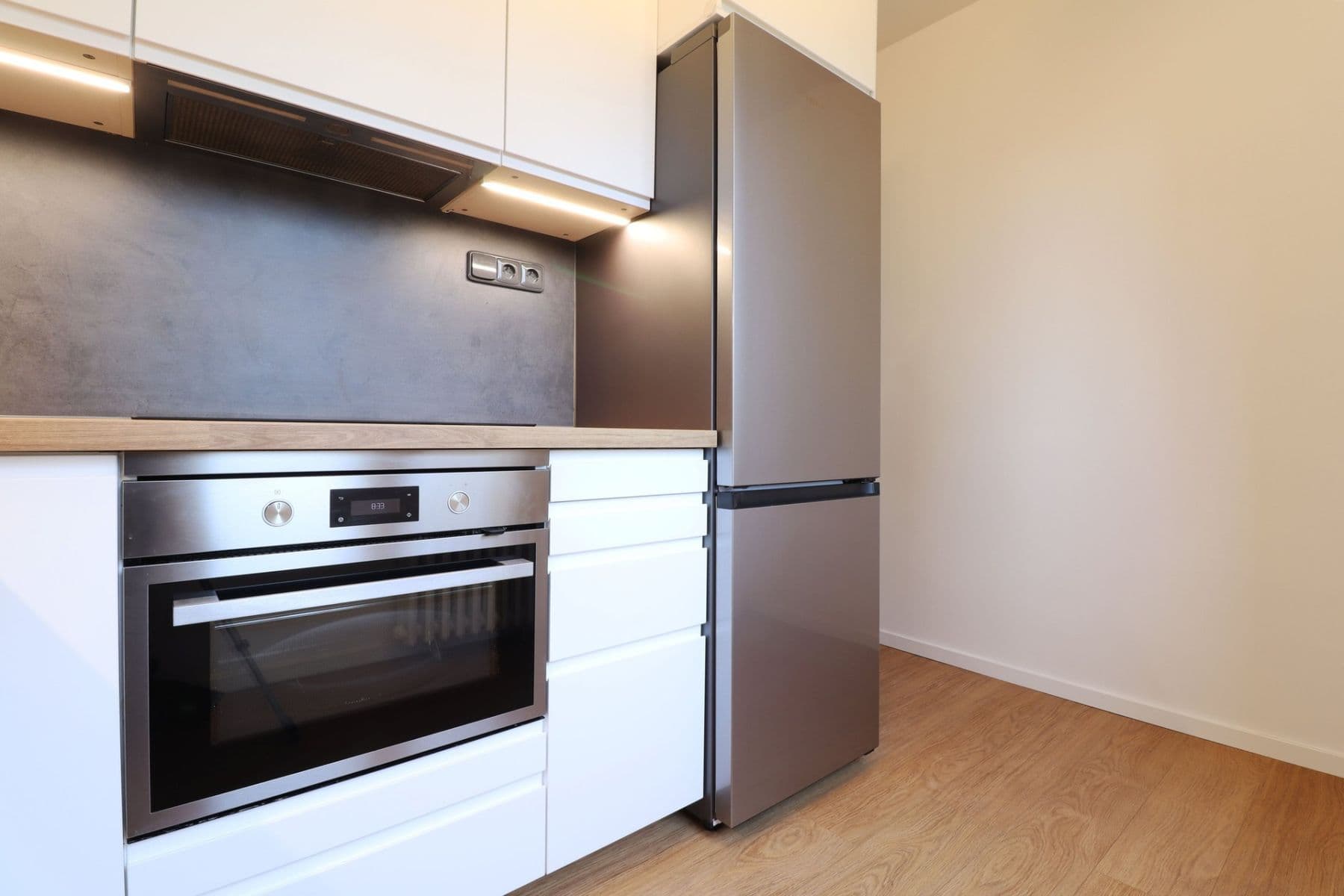 Pronájem bytu 2+1 52 m², Evropská, Praha, Praha Pronájem bytu 2+1 52 m², Evropská, Praha, Praha