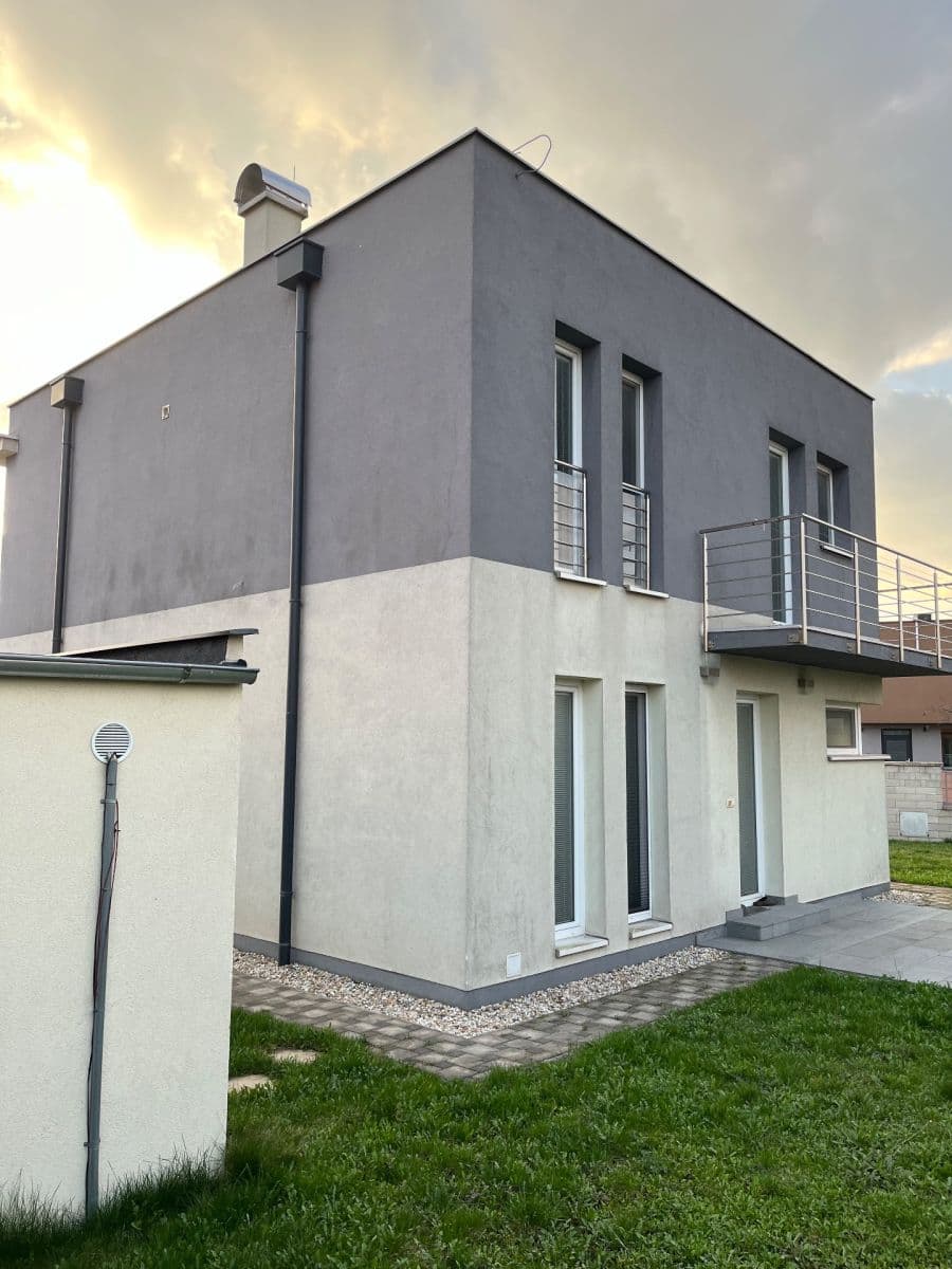 Prodej domu 112 m², pozemek 441 m², Jarabinová, Chorvátsky Grob, Bratislavský kraj Prodej domu 112 m², pozemek 441 m², Jarabinová, Chorvátsky Grob, Bratislavský kraj