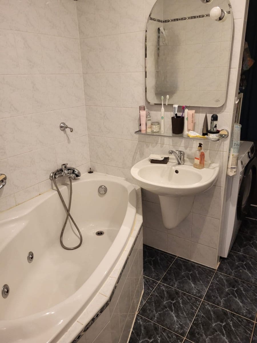 Prodej bytu 2+1 68 m², K. Světlé, Zlín, Zlínský kraj Prodej bytu 2+1 68 m², K. Světlé, Zlín, Zlínský kraj